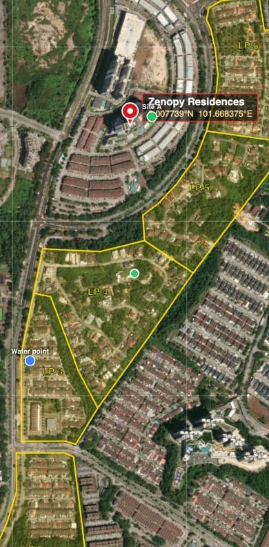 VicMap showing a georeferenced map with live GPS position and colour waypoint pins